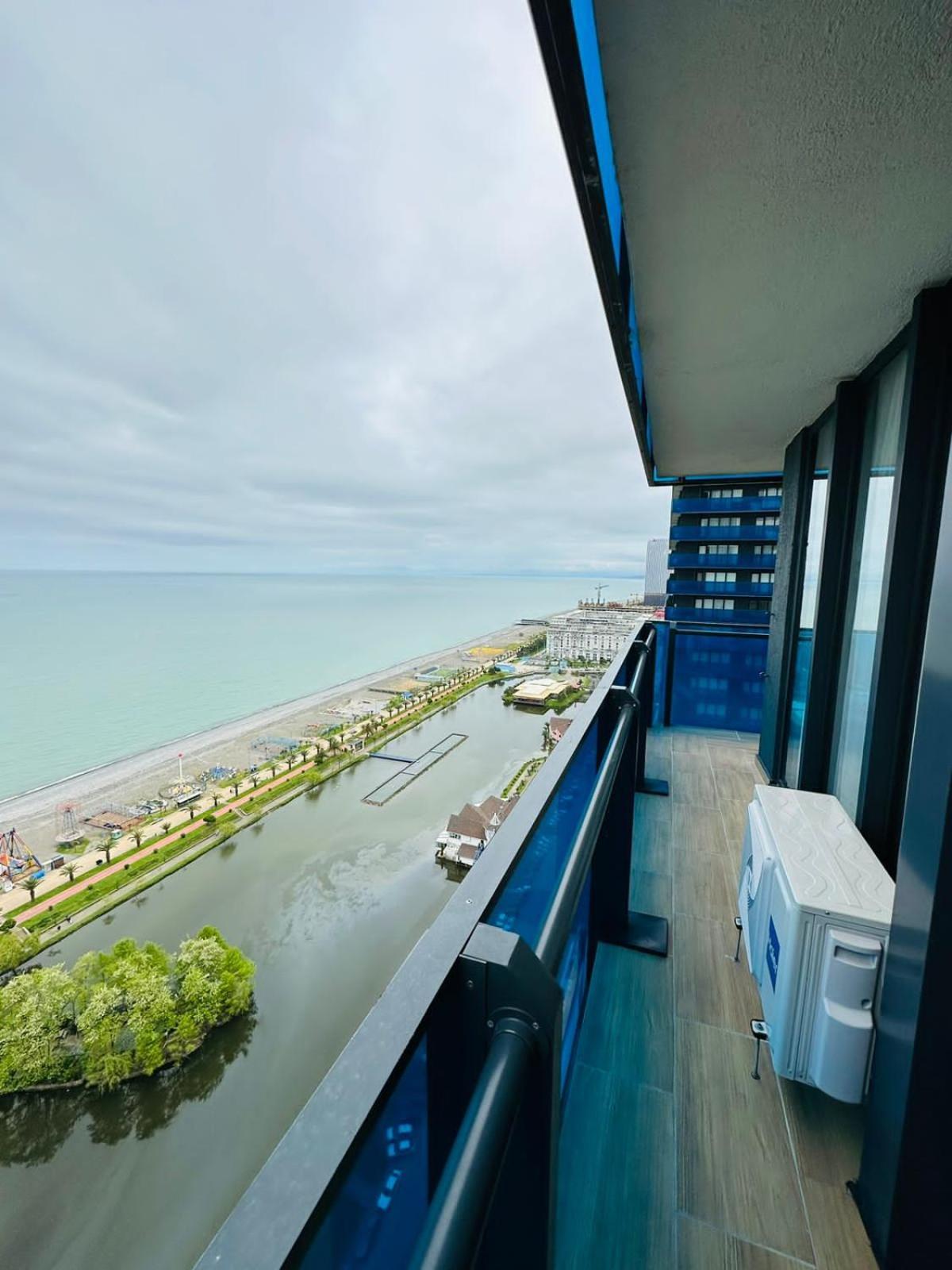Spend Your Time In Orbi City Batumi Exterior photo