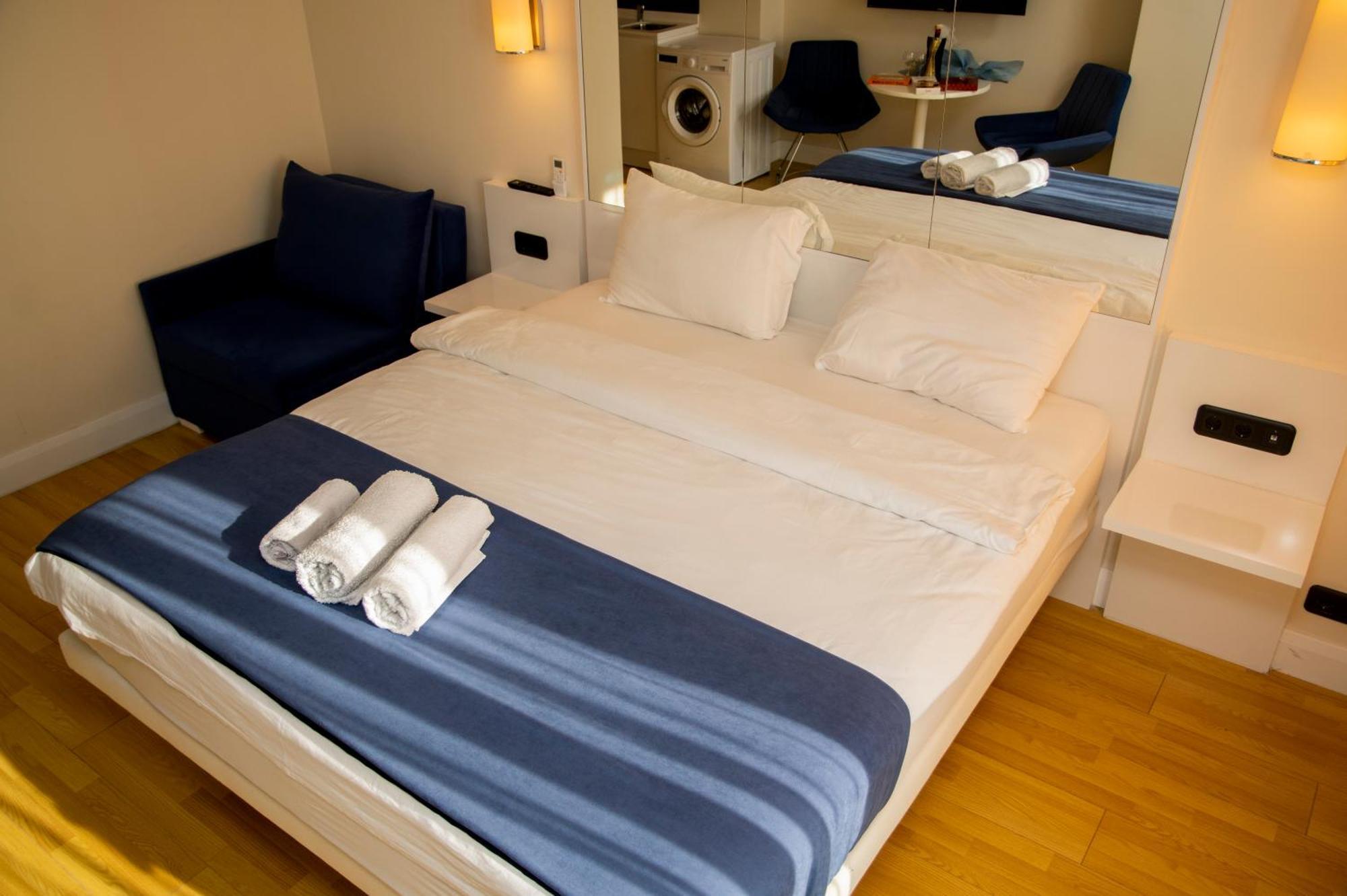 Spend Your Time In Orbi City Batumi Exterior photo